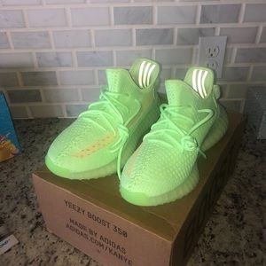Yeezy 350 Glow